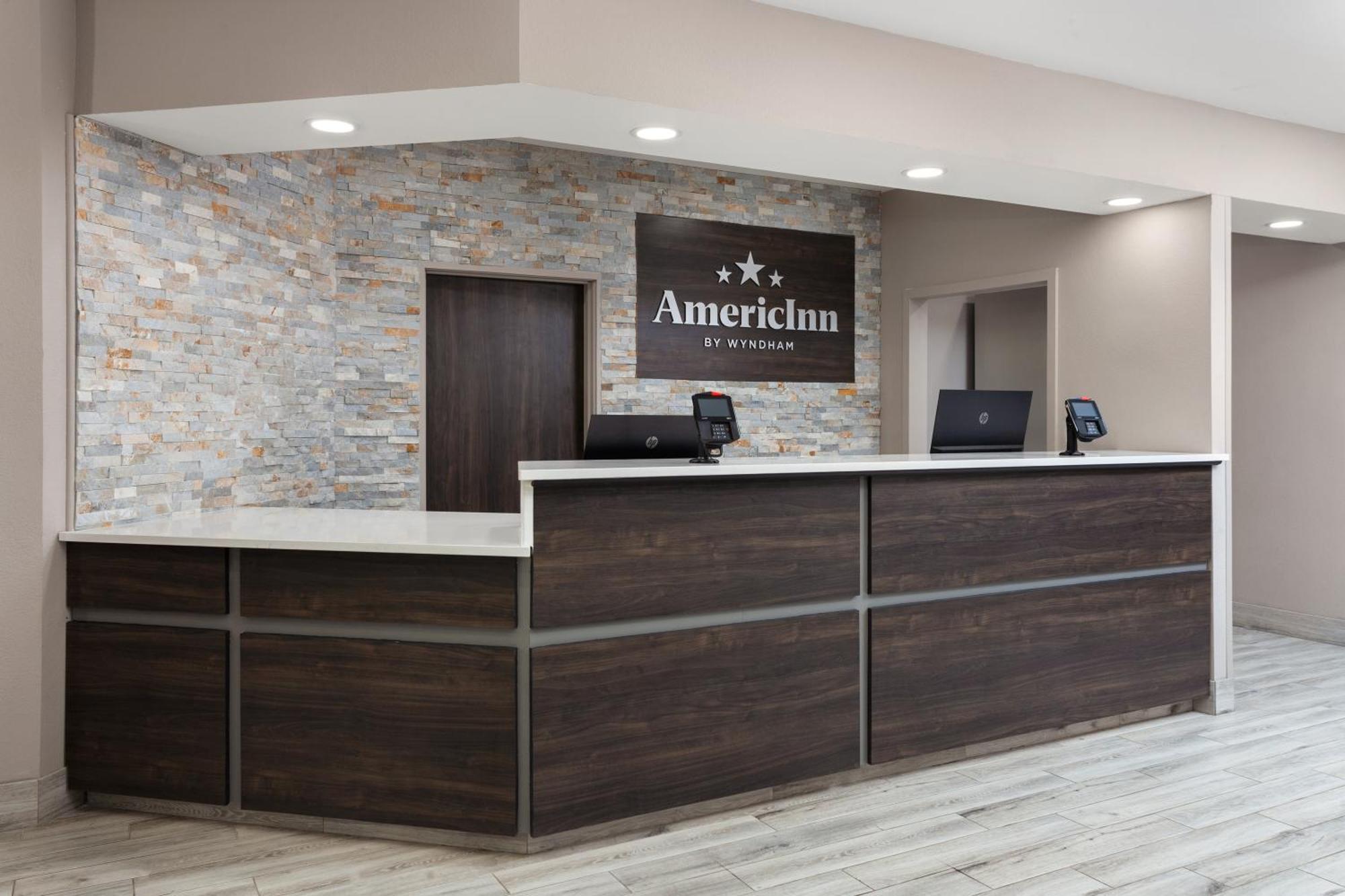 Americinn By Wyndham Eagle River Downtown Buitenkant foto